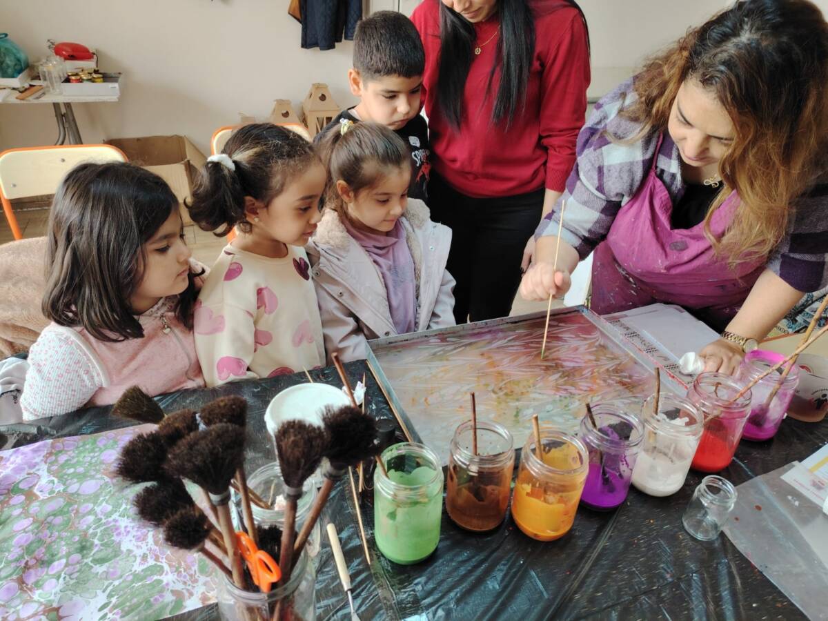 Hatay Büyükşehir Belediyesi, Payas HATMEK binasında düzenlediği etkinlikle çocuklara sanat