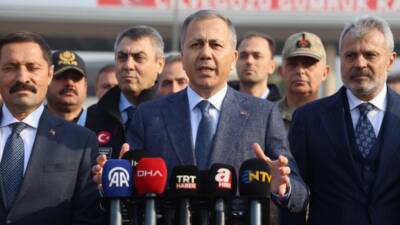 İçişleri Bakanı Ali Yerlikaya, Hatay’ın Reyhanlı ilçesinde bulunan Cilvegözü Sınır