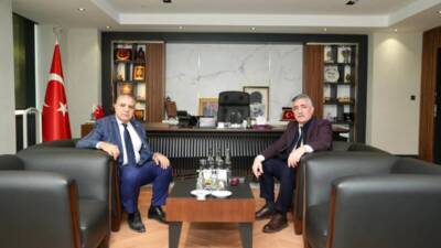 CHP Hatay Milletvekili Mehmet Güzelmansur, depremden büyük zarar gören Hatay