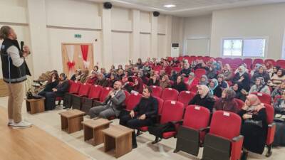 Belen Kaymakamlığı Konferans Salonu’nda, İl Müftülüğü tarafından yürütülen “Bağımlılıktan Uzak