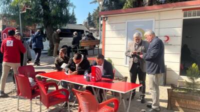 Altınözü ilçesinde Türk Kızılay tarafından düzenlenen kan ve kök hücre