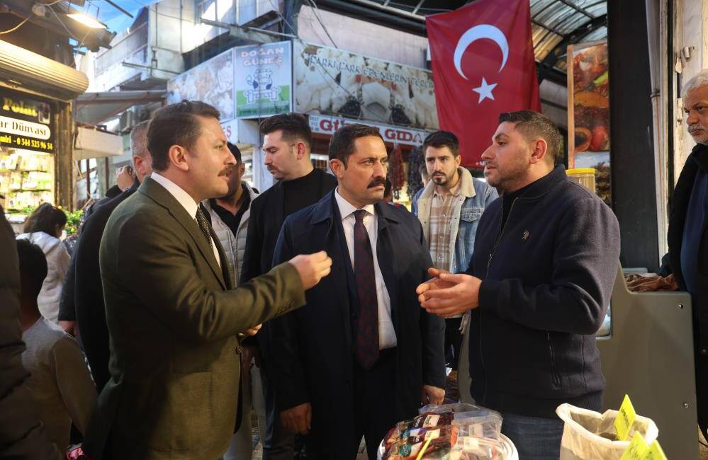 Depremin vurduğu Hatay'da, yeni yıla girerken vatandaşların yeni yıldan tek