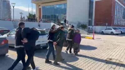 Hatay’da farklı suçlardan haklarında kesinleşmiş hapis cezası bulunan üç kişi