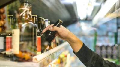 Alkollü içeceklere yapılan yüzde 7,56 ÖTV zammı, vatandaşın cebini yakmaya