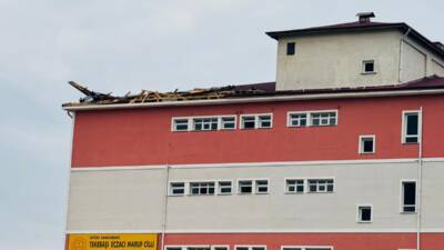 Hatay’ın Samandağ ilçesinde bulunan Tekebaşı Eczacı Maruf Cilli Anadolu Lisesi'nin