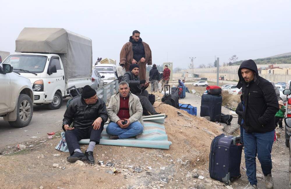 Hatay’ın Kırıkhan ilçesinde yer alan Zeytindalı Sınır Kapısı’ndan, savaştan kaçıp