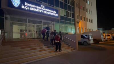 Hatay Emniyet Müdürlüğü, İskenderun’da fuhuşla mücadele kapsamında gerçekleştirdiği denetimlerde 5