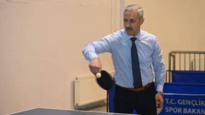 Hatay Mustafa Kemal Üniversitesi, Kapalı Spor Salonu’nda öğrenciler için düzenlenen
