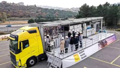 Enerjisa, Mobil Eğitim Merkezi Projesi kapsamında deprem bölgesindeki öğrencilere ulaşarak