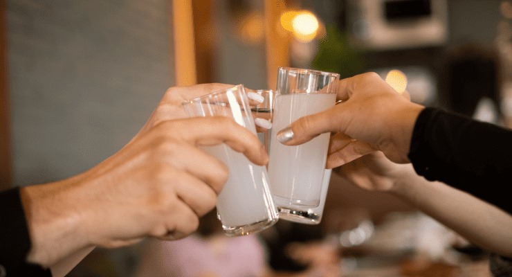 Alkol ürünlerine yapılan ÖTV zammının ardından Adap rakı ve Svayak