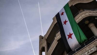 Suriye'deki geçici hükümetin dışişleri, savunma bakanları ve istihbarat başkanının yarın