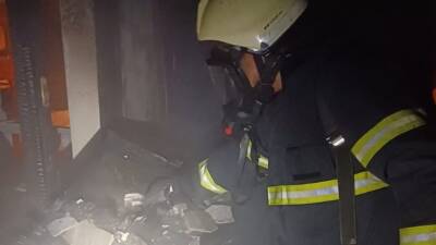 Hatay’ın Reyhanlı ilçesinde meydana gelen ev yangını, itfaiye ekiplerinin hızlı