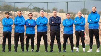Hatayspor, Teknik Direktör Murat Şahin liderliğindeki yeni teknik ekibini tanıttı.