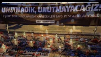 6 Şubat 2023 depreminin ikinci yılında, hayatını kaybedenler için Kadıköy'de