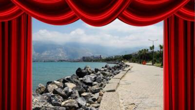 Hatay’ın Akdeniz’e açılan kapısı olan İskenderun, yalnızca tarihi ve doğal