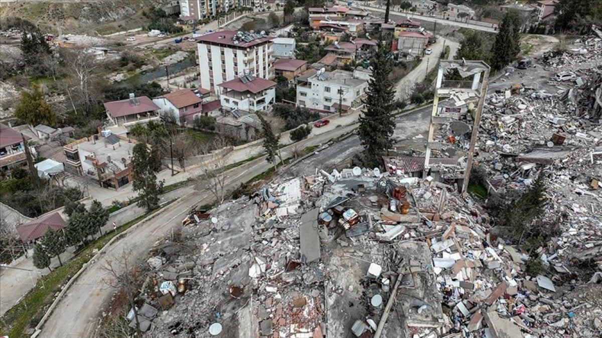 Hatay’da 6 Şubat depremleri sırasında yıkılan Göçemen 2 Apartmanı ile