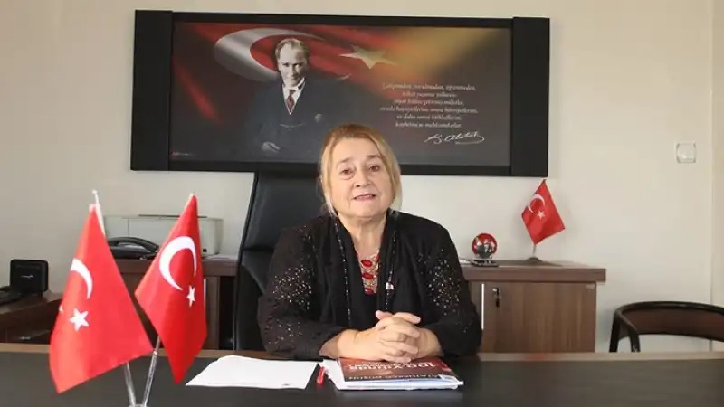 Atatürkçü Düşünce Derneği Antakya Şube Başkanı Doç. Dr. Kezban Kuran,