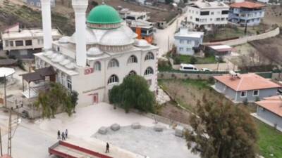 Altınözü Belediye Başkanı Rıfat Sarı, Altınkaya Mahallesindeki altyapı çalışmalarının hızla