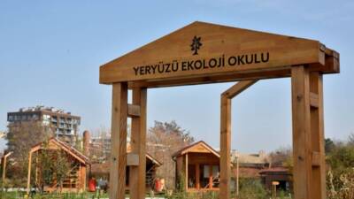 Eskişehir’de yer alan Yeryüzü Ekoloji Okulu, doğa temelli eğitim modeliyle