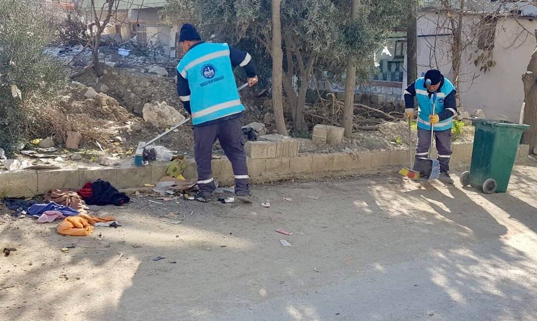 Antakya Belediyesi Temizlik İşleri Müdürlüğü, şehrin dört bir yanında titizlikle