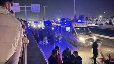 Hatay’ın İskenderun ilçesinde meydana gelen motosiklet kazasında, yaya olarak karşıya