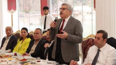 Reyhanlı’da düzenlenen toplantıda, Türkiye Büyük Millet Meclisi (TBMM) Dijital Mecralar