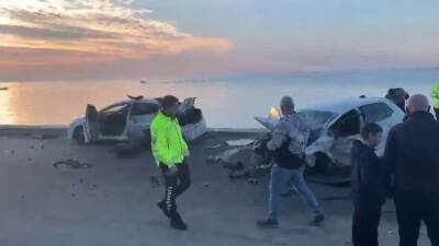 Hatay’da meydana gelen kaza, park halindeki araca arkadan çarpan otomobilin