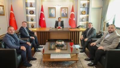 Türkiye Taekwondo Federasyonu As Başkanı Engin Sarıkaya ve yönetim kurulu