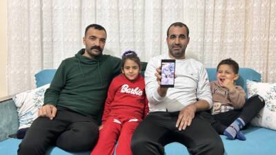 Hatay’ın Dörtyol ilçesi sahilinde ilginç bir olay yaşandı. Oltasıyla balık