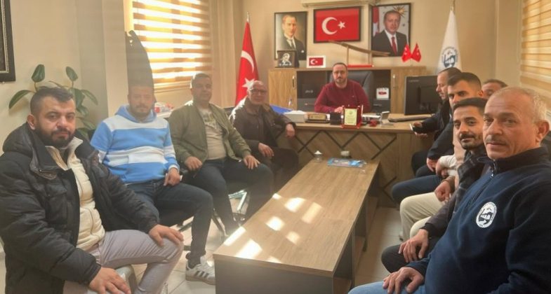 Hatay Büyükşehir Belediyesi Mezarlıklar Dairesi Başkanı Mustafa Şener, yıllarca belediyeye