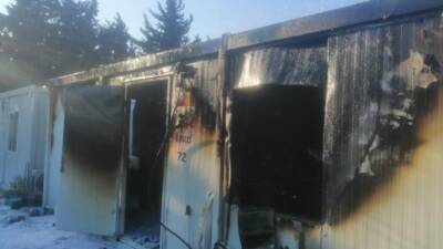 Hatay’ın Samandağ ilçesinde bir konteynerde çıkan yangın, depremzede ailenin barındığı