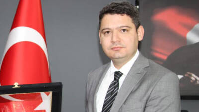 Hasan Gökpınar, Türkiye’nin çeşitli bölgelerinde kaymakamlık ve idari görevlerde bulunmuş,