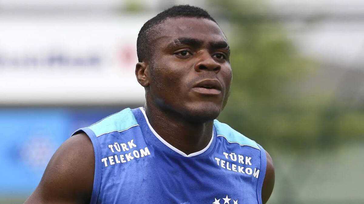 Fenerbahçe’nin eski futbolcusu Emmanuel Emenike, Galatasaray’ın Atakaş Hatayspor karşısında yaşadığı