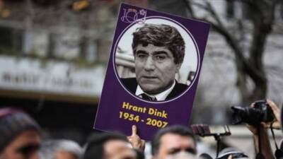 Agos Gazetesi Genel Yayın Yönetmeni Hrant Dink, 18 yıl önce,