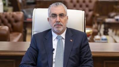 Çalışma ve Sosyal Güvenlik Bakanı Prof. Dr. Vedat Işıkhan, depremden