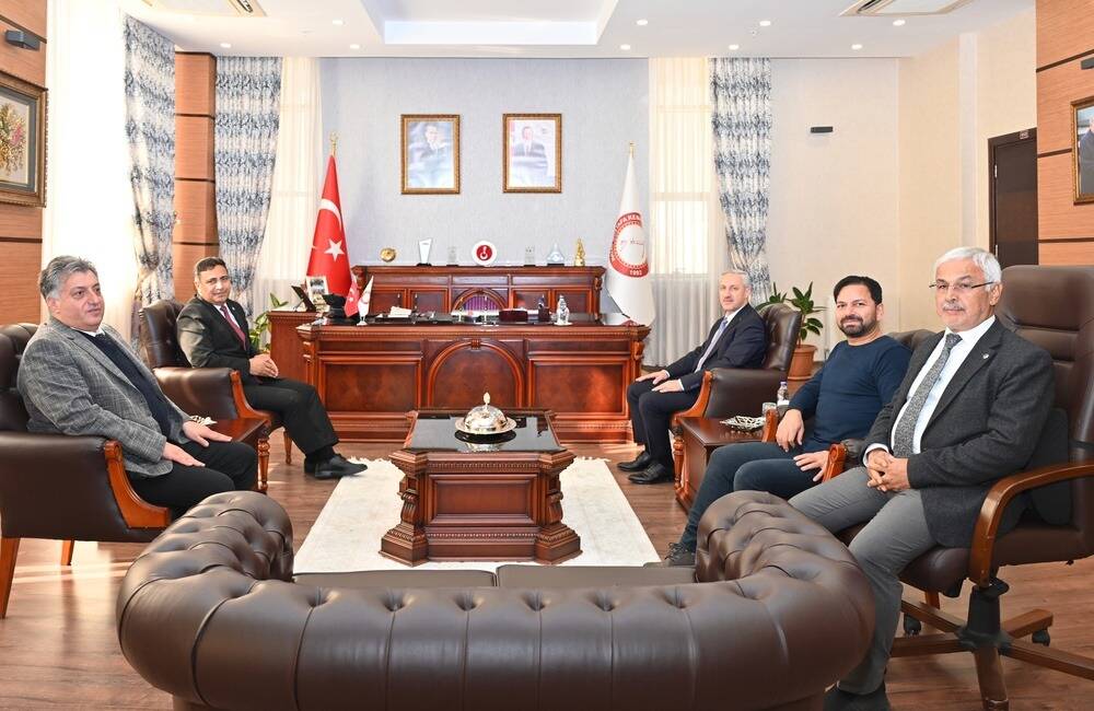 Hatay Mustafa Kemal Üniversitesi Rektörü Prof. Dr. Veysel Eren, İskenderun