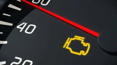 Yeni nesil araçların birçoğunda yer alan arıza lambası, güvenli sürüş