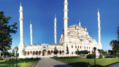 Dünya genelinde cami sayısı bakımından ülkeler arasında farklılıklar bulunmaktadır. azla