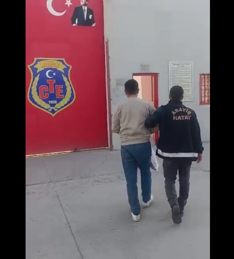 Hatay Emniyet Müdürlüğü ekipleri, aranan şahısların yakalanmasına yönelik yürüttüğü çalışmalar