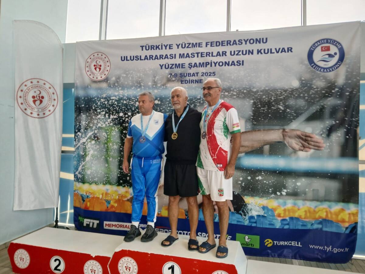 Hataylı milli yüzücü Kamil Köseoğlu, Edirne’de düzenlenen Uluslararası Uzun Kulvar