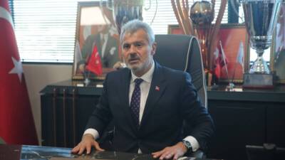 Hatay Büyükşehir Belediye Başkanı Mehmet Öntürk, şehirdeki demografik yapıyı hedef