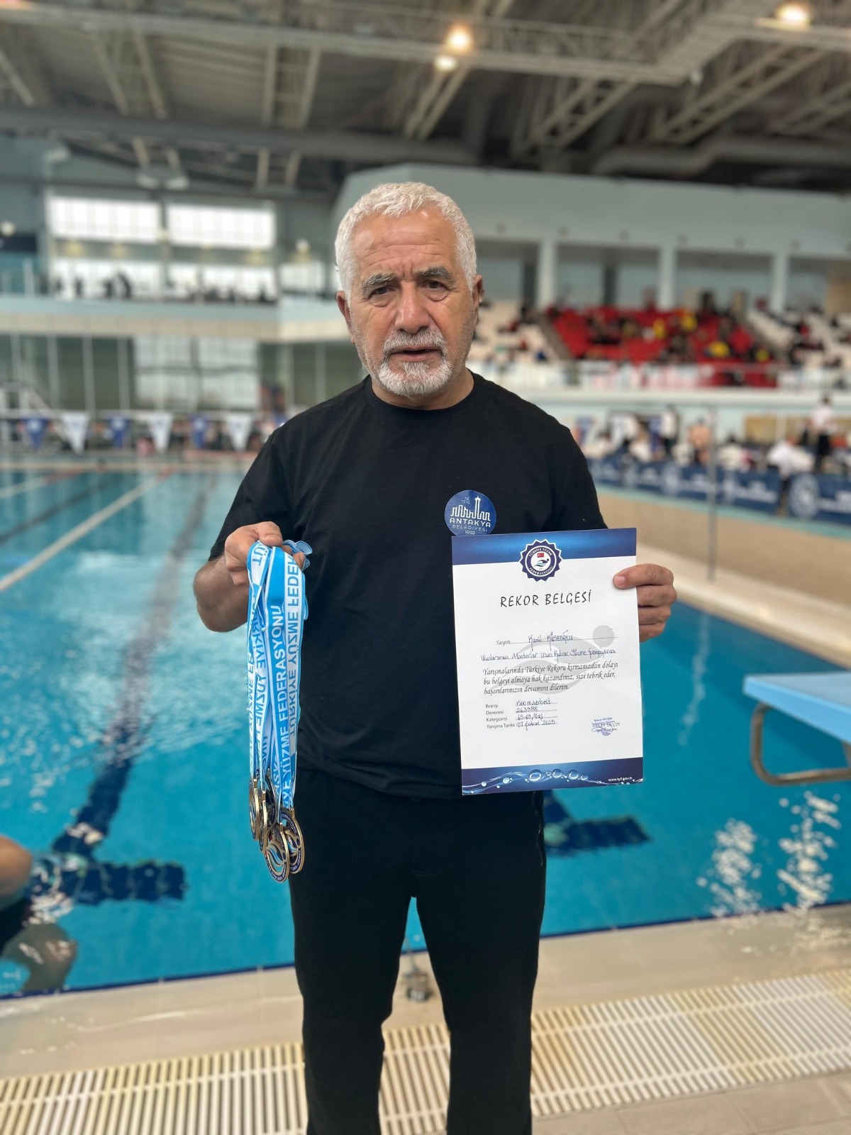 Antakyalı milli yüzücü Kamil Köseoğlu, Edirne’de düzenlenen Uluslararası Uzun Kulvar