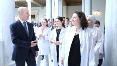 Türkiye’deki üniversitelerde kadın akademisyenlerin oranı %47'ye yükseldi. Bu oran, akademik