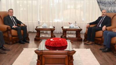 Mersin Üniversitesi Rektörü Prof. Dr. Erol Yaşar, HMKÜ Rektörü Prof.