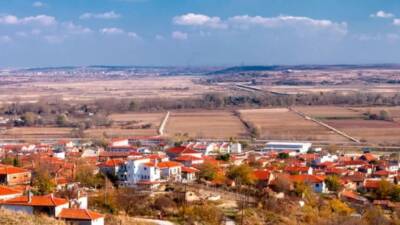 Yunanistan, Türkiye sınırındaki köylerdeki nüfusu artırmak için dikkat çekici bir