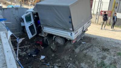 Hatay’ın Antakya ilçesi Güzelburç Mahallesi’nde meydana gelen trafik kazasında 3