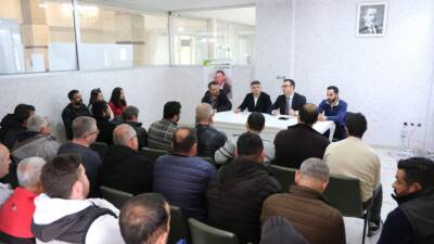 Defne Belediye Başkanı Halil İbrahim Özgün, ilçede faaliyet gösteren pazarcı