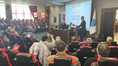 CHP Genel Başkan Yardımcısı Yalçın Karatepe, Hatay’ın İskenderun ilçesinde iş