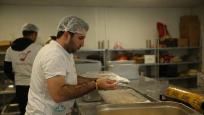 Otostopla gezmeye başladığı tura 24 ülke ve sayısız şehir sığdıran