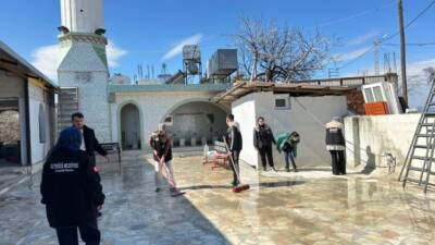 Altınözü Belediye Başkanı Rıfat Sarı, belediye bünyesinde kurulan Gençlik Meclisi’nin,